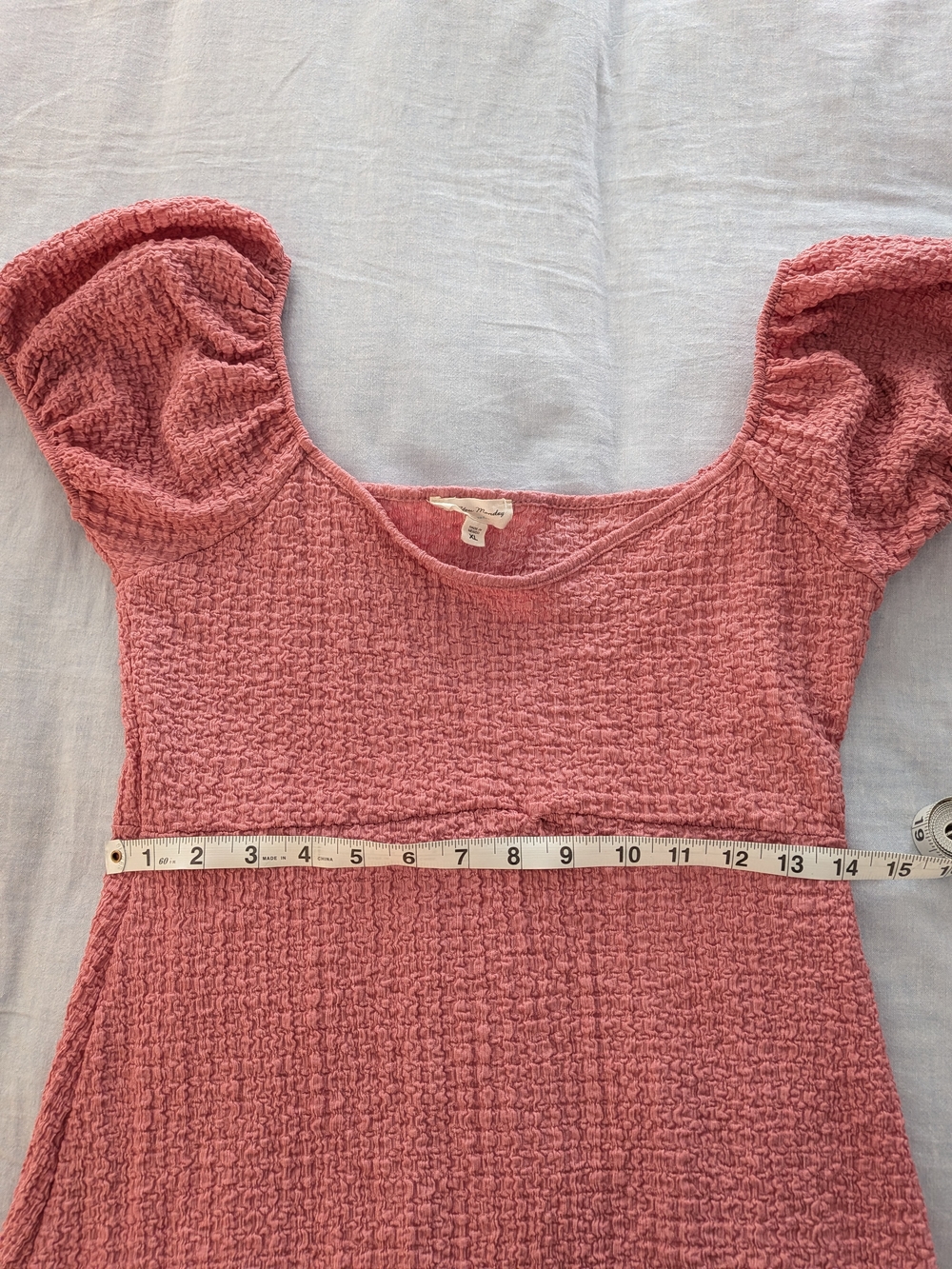 Textured Pink Puff Sleeve Midi Dress